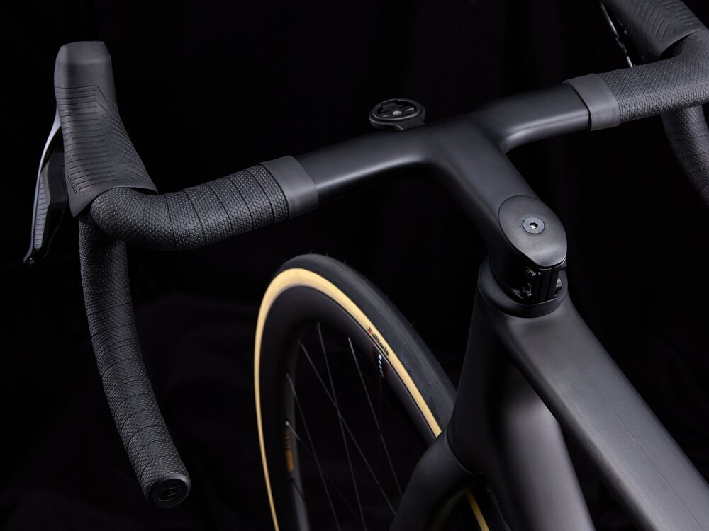 0L0R5HXR1C DETAIL 1.jpg